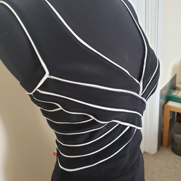 Tadashi Bandage Black Dress - Picture 4 of 7